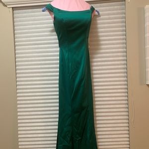 Kelly green prom dress